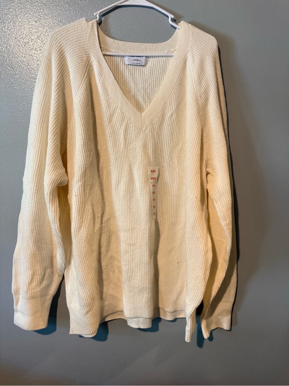 Old Navy Off-White Ribbed V-Neck Sweater
